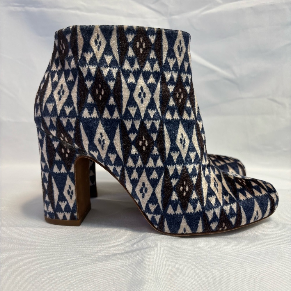Madewell Nealy Boot Blue Cream Velvet Ikat Batik Pattern Heel Women Size 5.5
